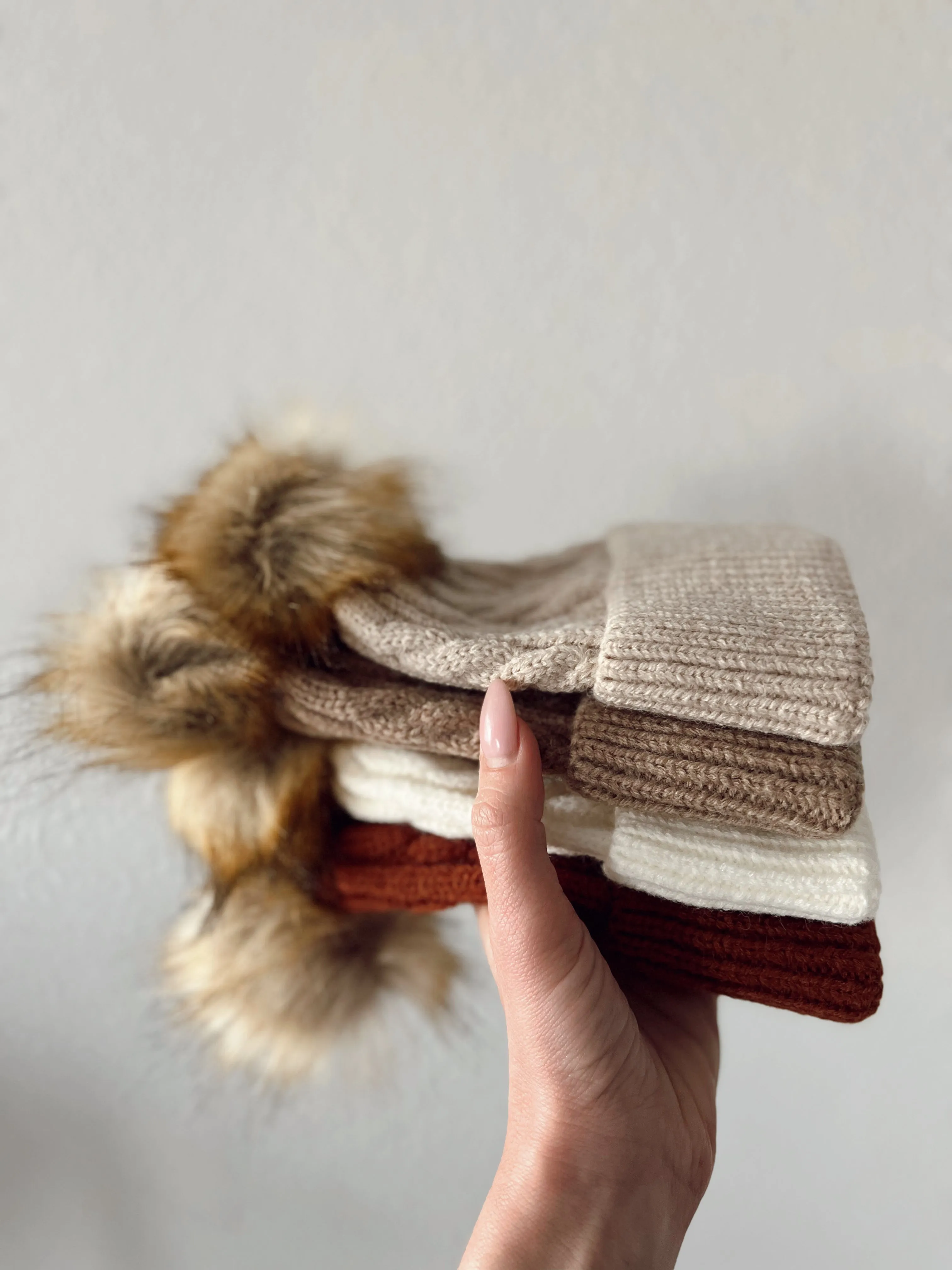 Cable Knit Fur Pom Hat, Oak