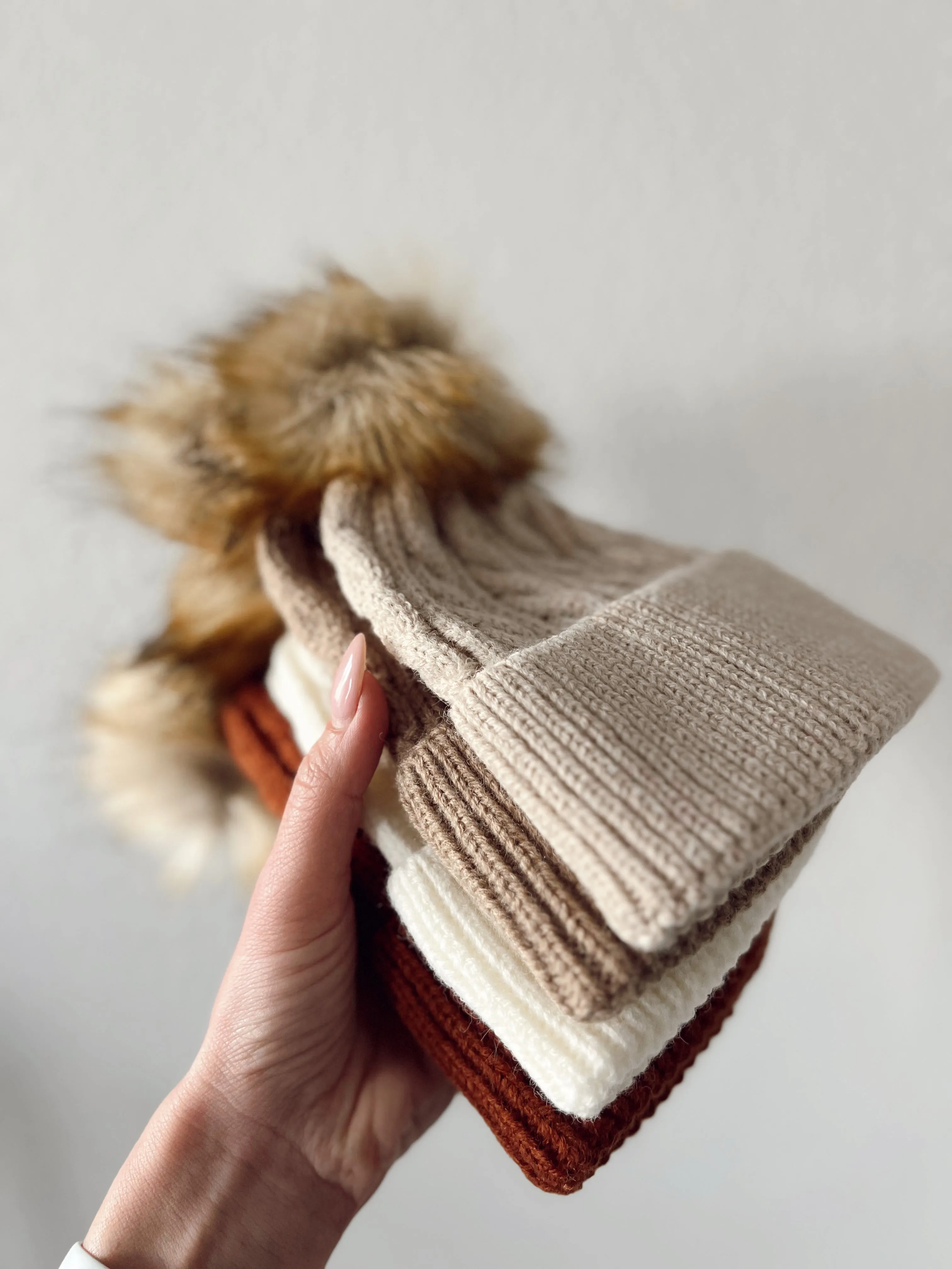 Cable Knit Fur Pom Hat, Oak