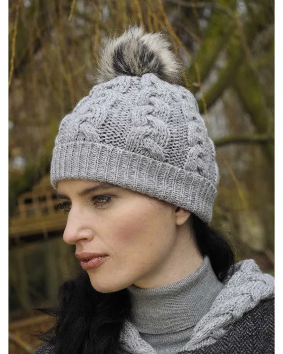 Cable Knit Pom Pom Hat