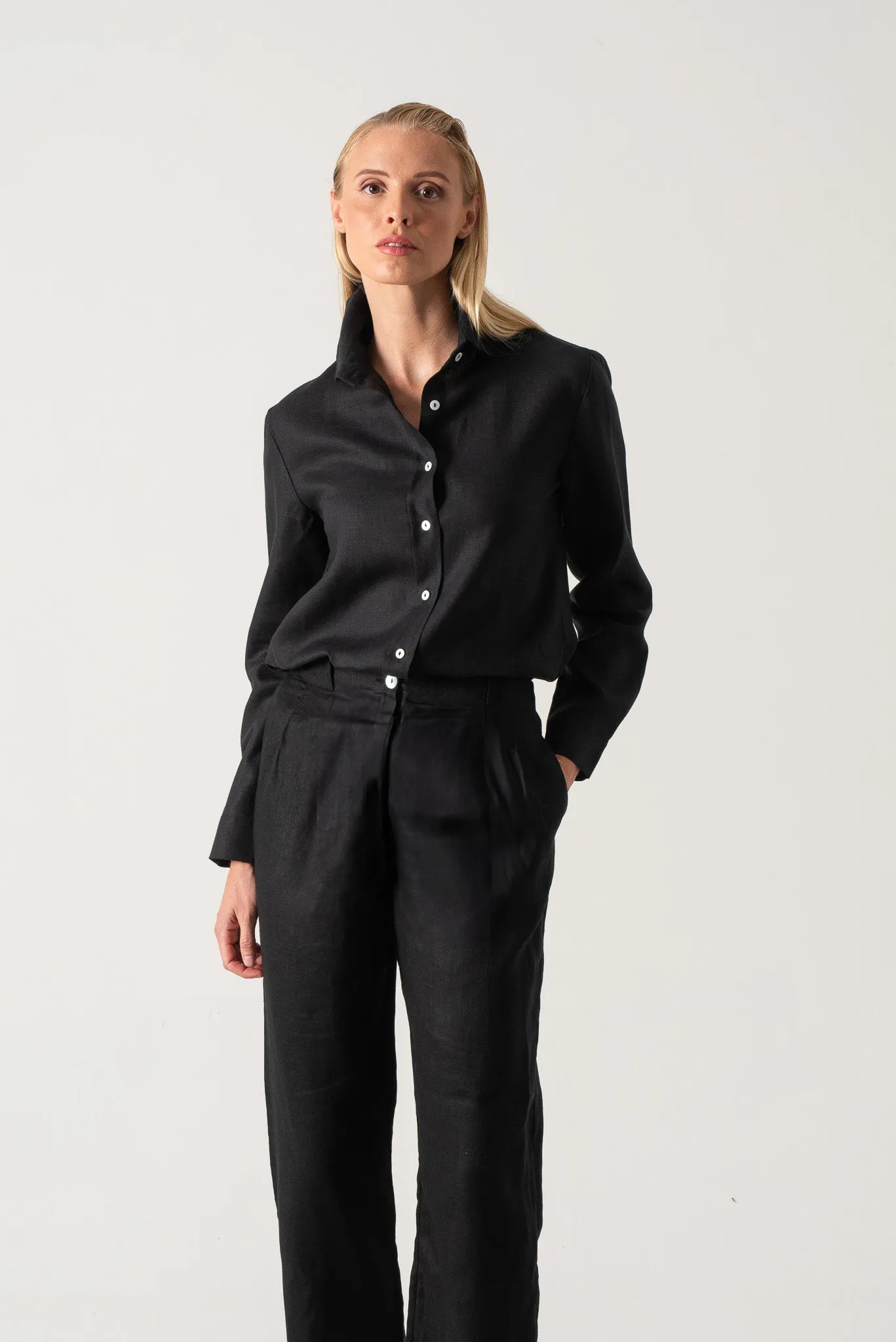 La Classica Linen Shirt Black