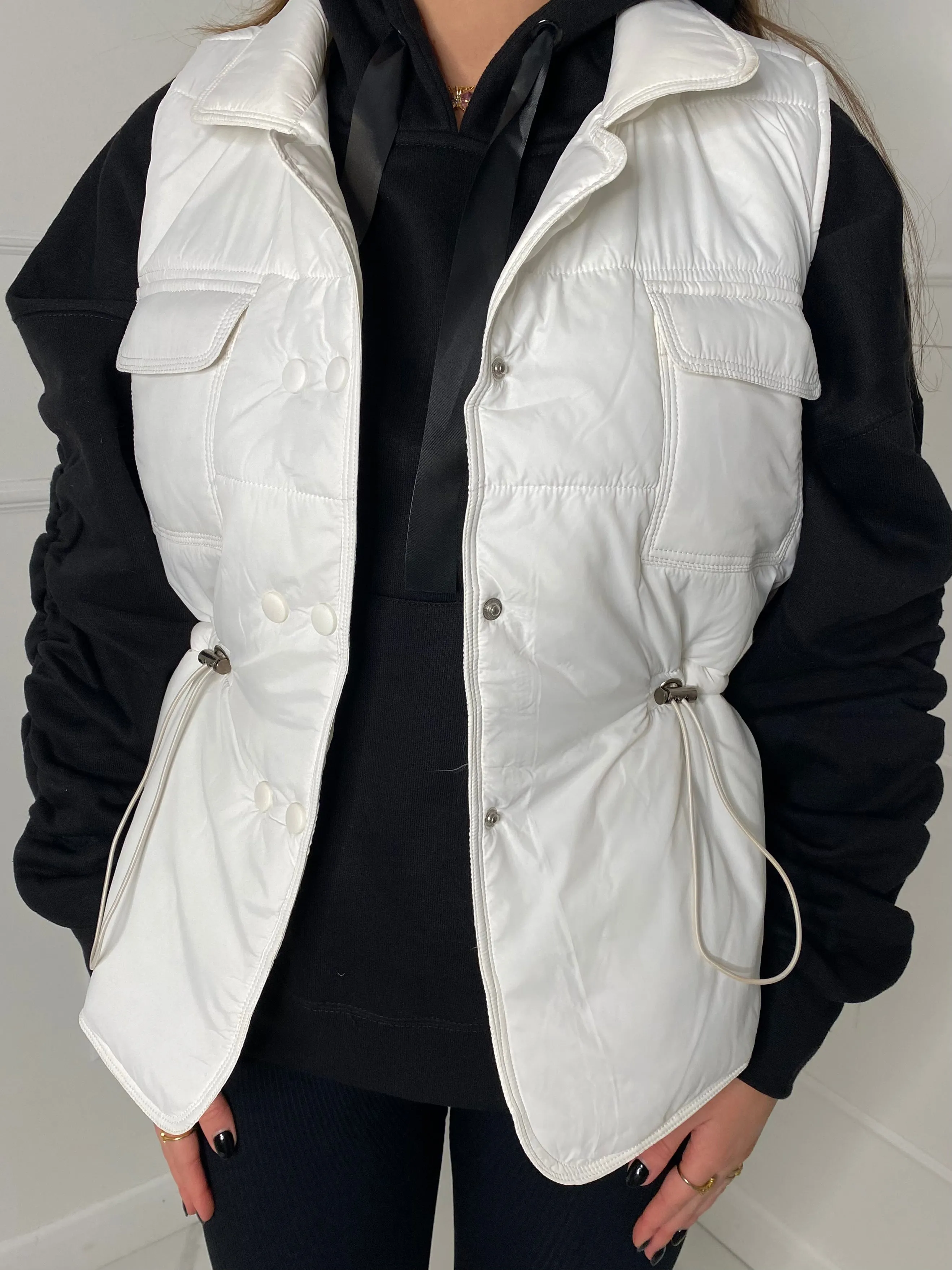 Pull-In Waist Gilet - White