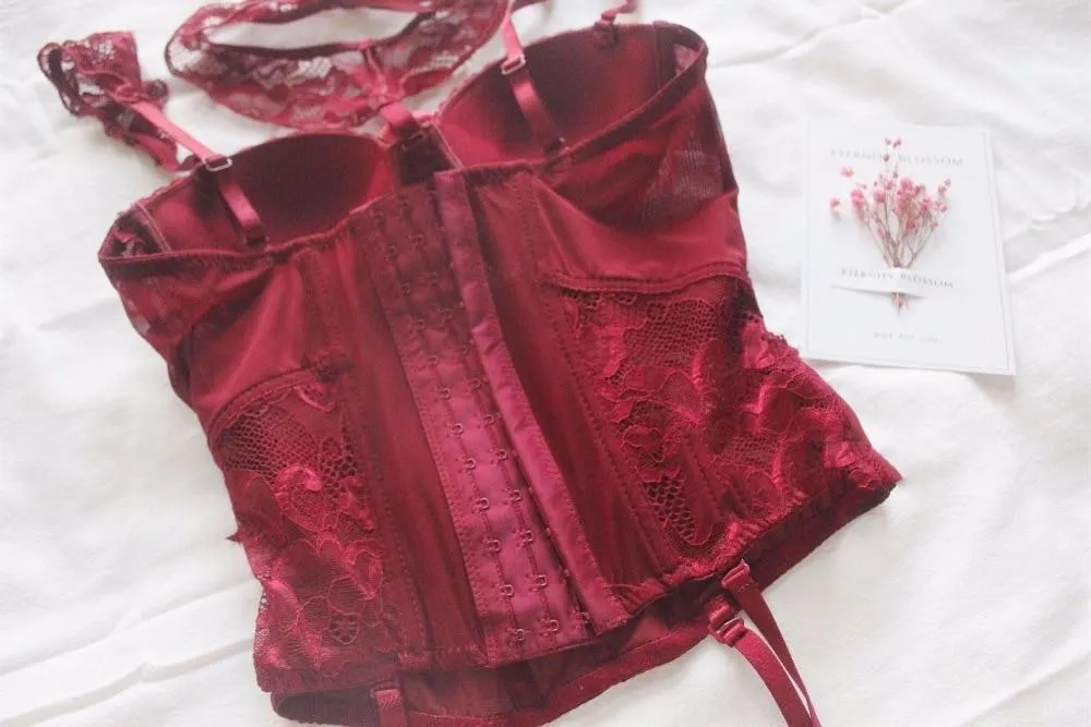 Regal Lingerie Set