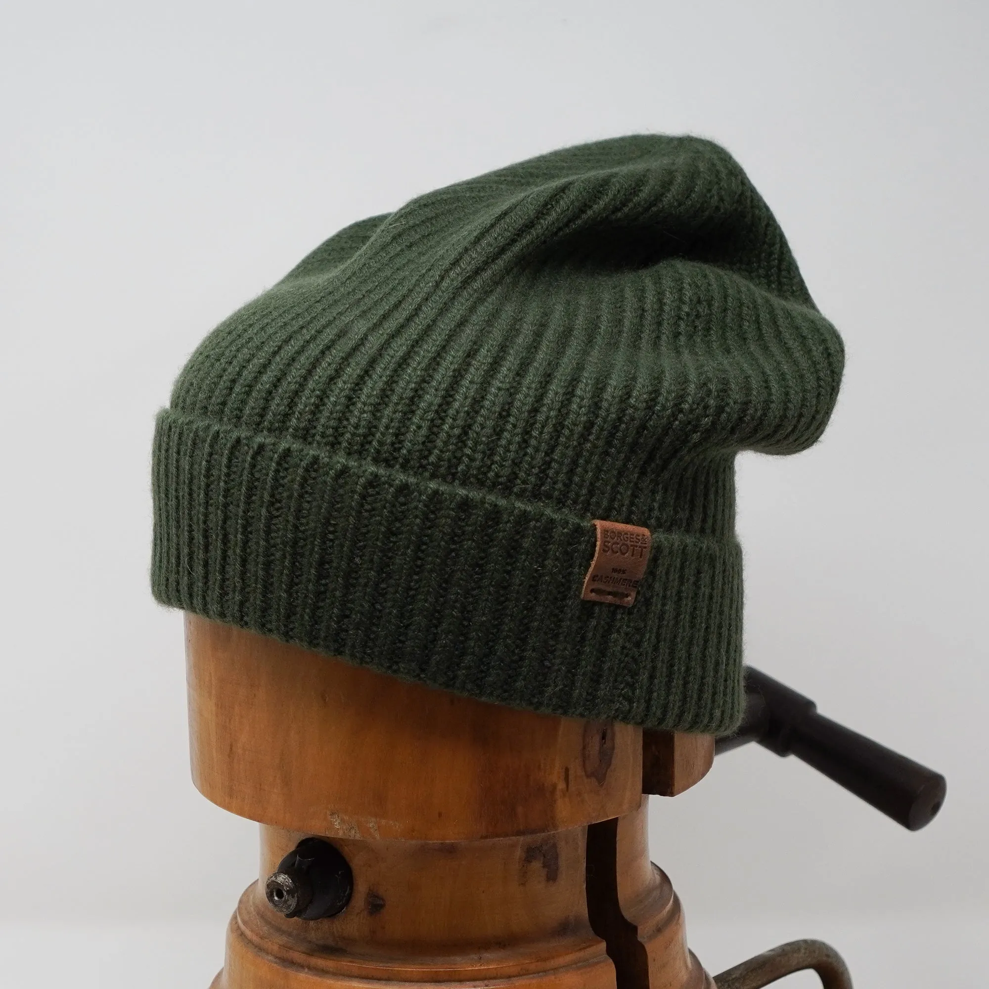 The Recycled Reberty - 100% Cashmere - Ladies Thick Knit Hat