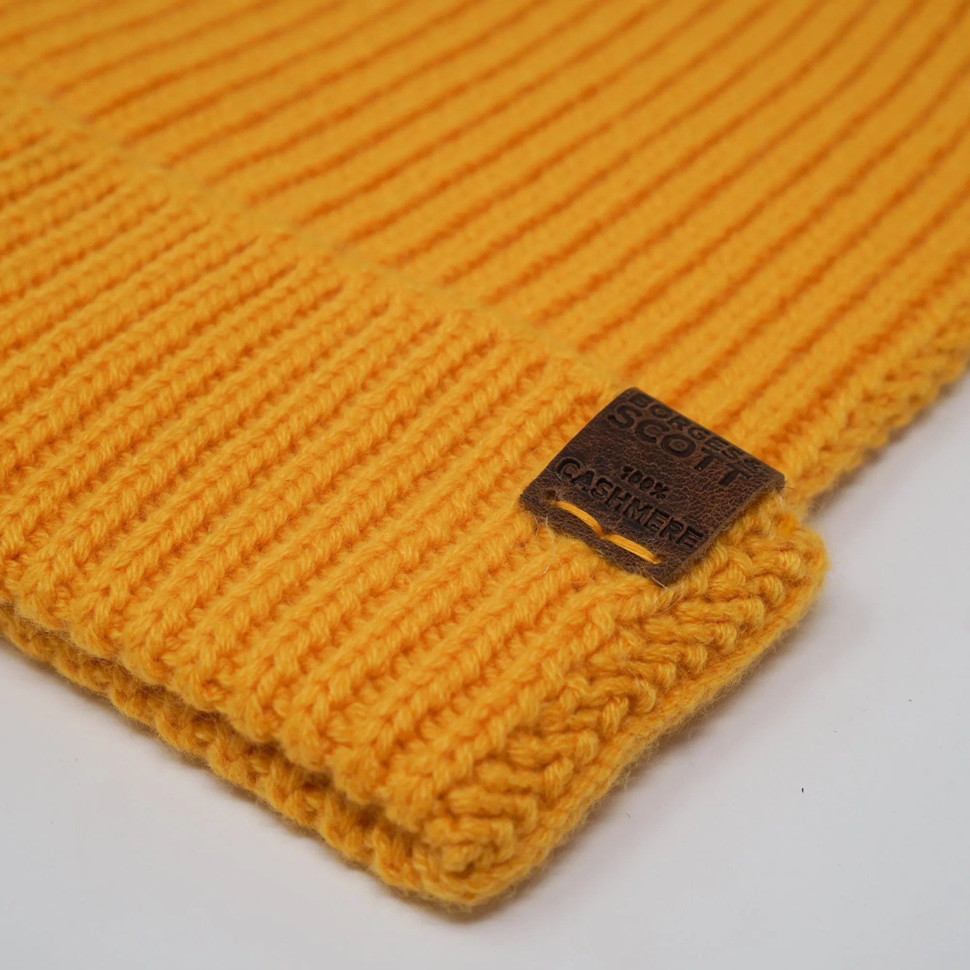 The Recycled Reberty - 100% Cashmere - Thick Knit Beanie